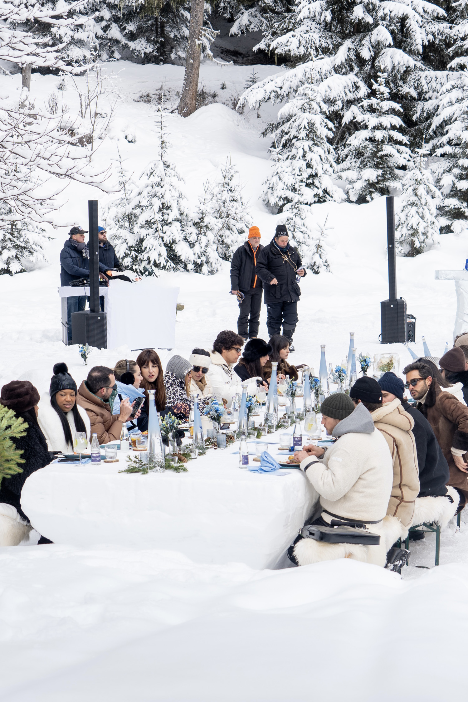 We design and organise exclusive culinary experiences on the ski slopes. Enjoy the services of a private chef in the mountains of the French Alps. Explore the diversity of our menus which have been designed for your utmost enjoyment in a privileged natural setting.